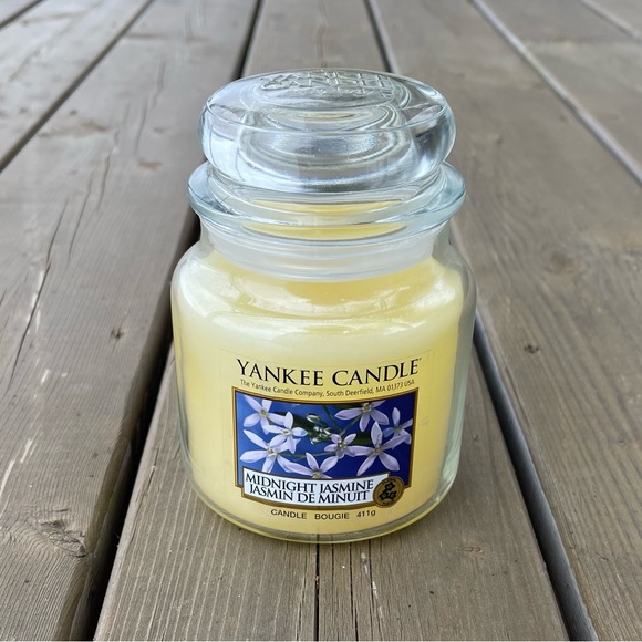 Yankee Candle Midnight Jasmine 411g 14 and 1/2oz Candle - Picture 1 of 12
